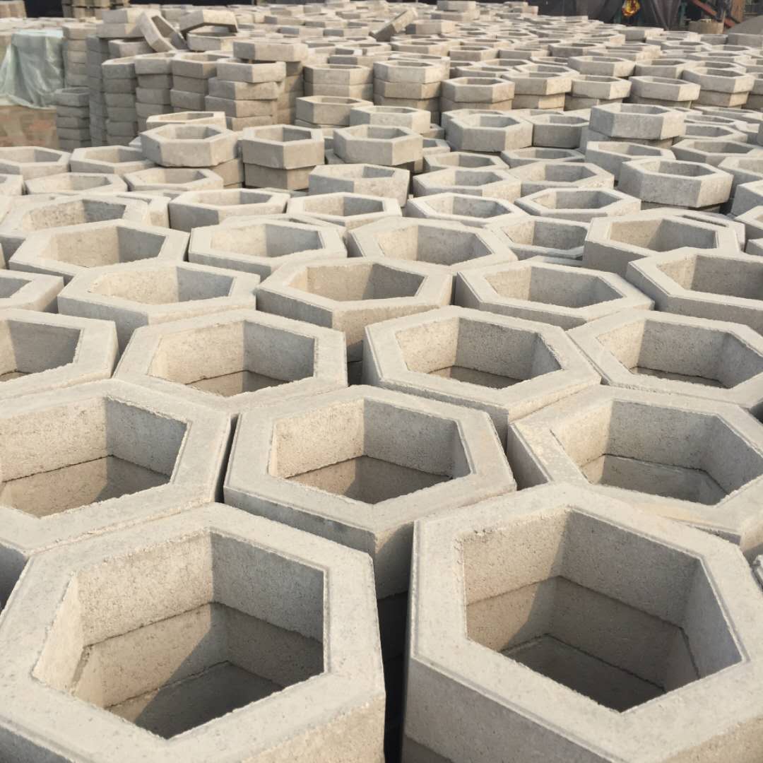 鋪透水磚一平方人工費(fèi)