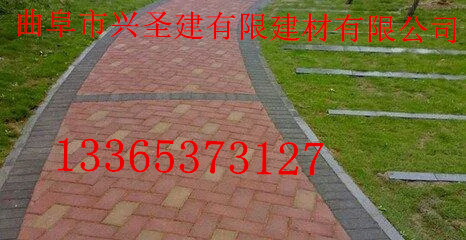 水泥路沿石表面裂紋的處理方法 水泥路沿石表面裂紋的處理方法